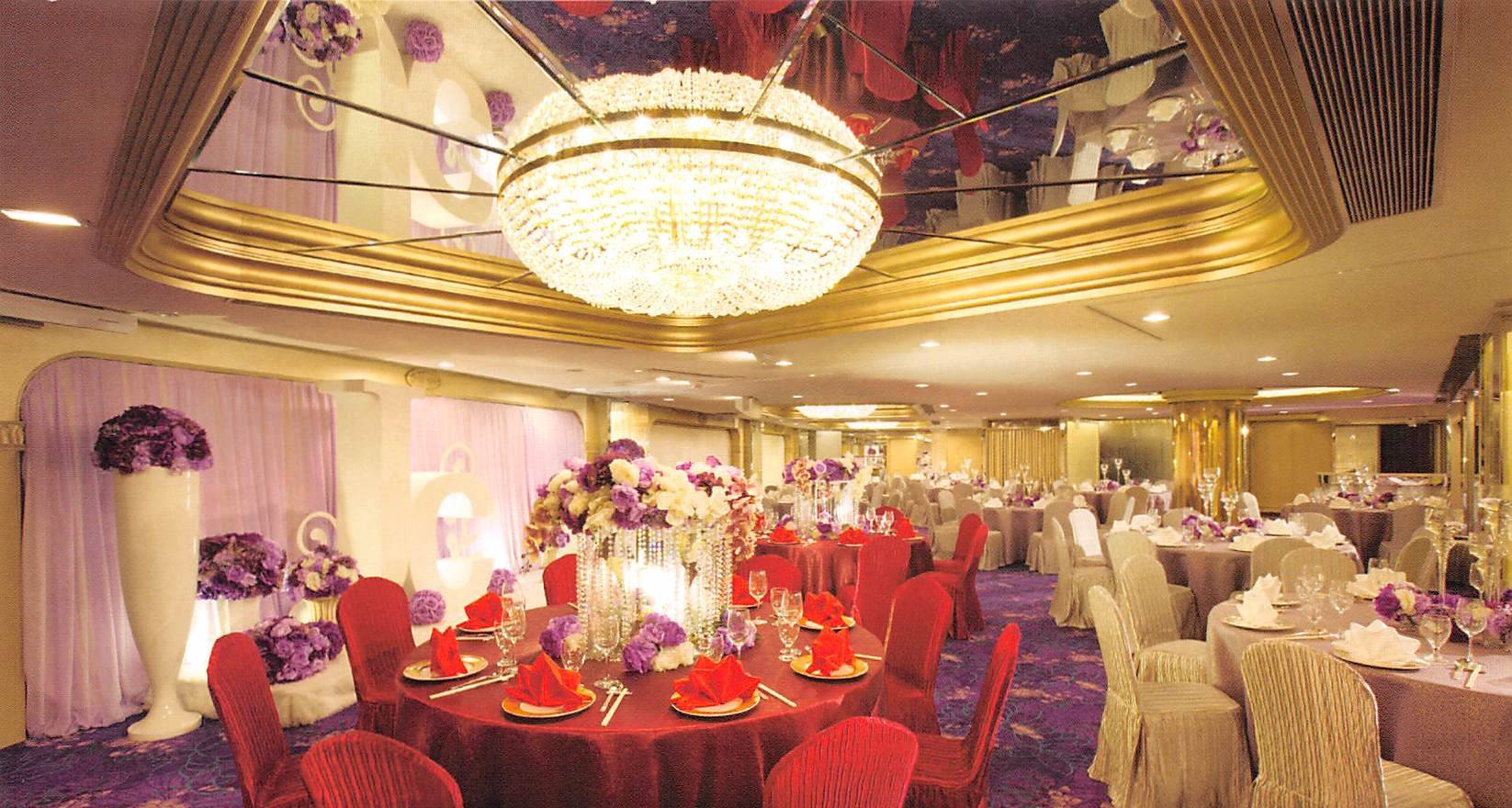 Regal-Oriental-Hotel-wedding-01.jpg